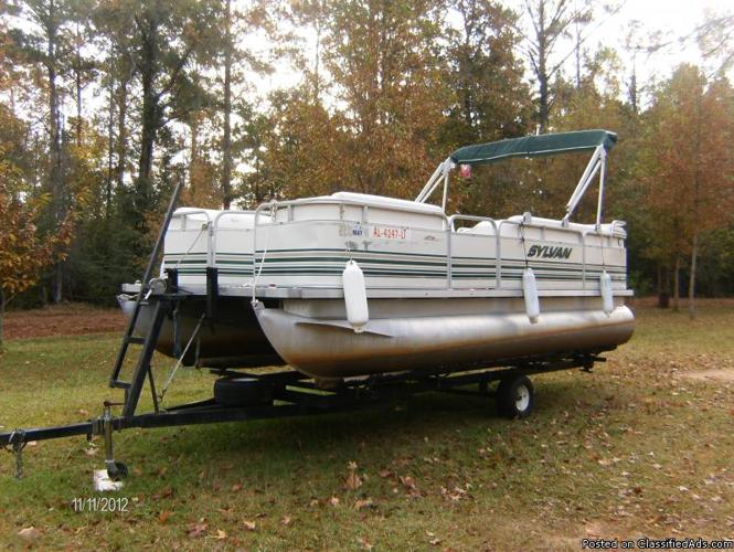 20 ft. 2000 Sylvan Pontoon boat and trailer for sale. - Price: $4500