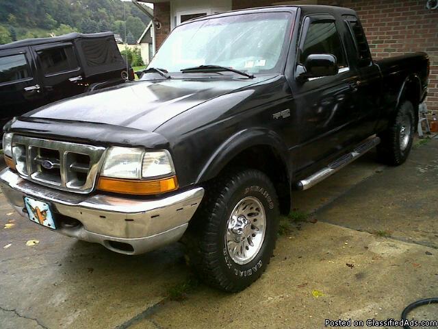 2000 Ford Ranger 4X4 extended cab (BLACK) with Tow Pkg (NEW PAINT!) - Price: 4,000