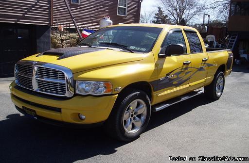 2004 Dodge Ram 1500 Truck - Price: $13000