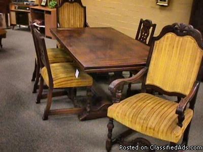 Antique Mahogany Slide Leaf Dining Room Set - Price: 2995