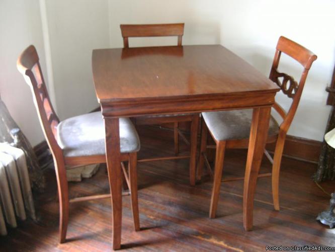 Dining Table and 4 chairs - Price: $300