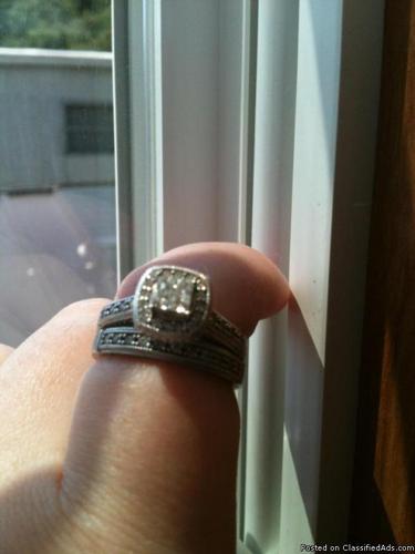 half carat wedding ring set - Price: 600.00