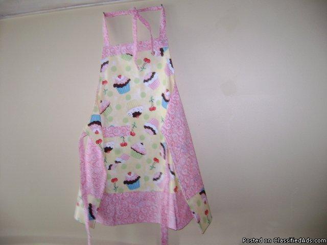 HANDMADE REVERSIBLE APRON FOR CHILD AGES 5-10 - Price: $15.00