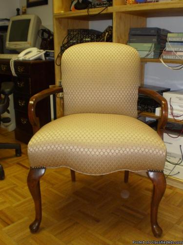Traditional Chair - Price: 300