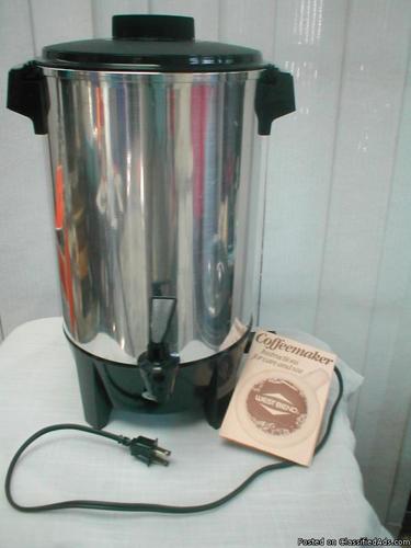 WEST BEND 12 - 30 Cup COFFEEMAKER No 58030 Boxed - Price: $25