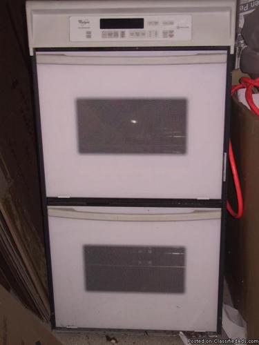 Whirlpool Double Oven Built in Oven - Price: $200