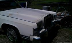 1978 Lincoln contienntial runs great power everything 460&nbsp;engine tires are like new solid car