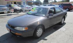 Sports Auto
Sp4077 .
Price: $3999 Exterior Color: Gray Interior Color: Gray - Cloth Fuel Type: Gasoline Drivetrain: n/a Transmission: Automatic Engine: 0.0L 4 Cylinder Engine Doors: 4 Dr Bodystyle: Sedan Type / Title: Used Clear Title Mileage: 142,465