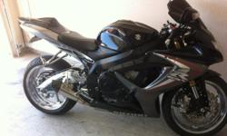 2006 Suzuki GSX-R600 excellent condition never been dropped or laid down&nbsp;7,100 miles. A lot of chrome,&nbsp;aftermarket exhaust, and LED light kit&nbsp;contact for more details.
&nbsp;
&nbsp;