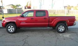 i had the 2006 toyota tacoma ,i want to sale it ,,it had 41000 mile ,i am the first owner this pick up truck never have any accident since i bought it brand new from the dealer ..
ex ...red color
in.......gray color
v6 engine
automatic
drive and look like