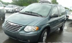2007 Chrysler Town & Country LWB 4dr Wgn Limited. RUNS AND DRIVES. REAR END DAMAGE.
Vincode:2A4GP64L07R307860
Mileage:125,663&nbsp;Miles
Year:2007
Engine size:3.8&nbsp;l
Fuel:Gasoline
Exterior Color:Green
&nbsp;
Body Style:Van/Minivan
CONTACT: 5037033685