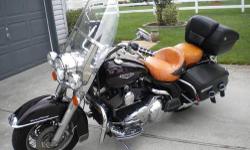 Harley Davidson 2007 Road King Classic Black Cherry With Gold Flaking 60Xxx Miles Garage Kept Orginal Owner Newly Inspected 6Spd W/Cruise Control Asking Price $9800 Call With Any Questions Ask For Sandra Or Fred Please Leave A Message * Heritage Handle