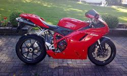 This is fabulous 2008 Ducati 1098 with only 2600 miles.The bike runs perfect and is an amazing bike! The bike is new!!The bike has been garage kept only.