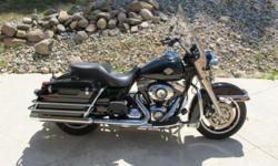 2010 Harley Road King Police, ABS equipped.&nbsp; Set up for a passenger with floor boards and a sundowner deep bucket seat.&nbsp; The paint is excellent and the bike has been serviced. If you have any questions please email me first.