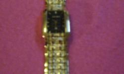 BRAND NEW-ELEGANT MENS ELGIN GENUINE DIAMOND ACCENT WATCH-w/TEXTURED & NUGGET&nbsp;BRACELET GOLDTONE. LIST PRICE IS $239........WALMART/.K-MART/SEARS HAVW FOR $89++SHIP...ON AMAZOM FOR $89...
**YOURS HERE AT WHOLESALE FOR $39!!......AND FREE BETTERY