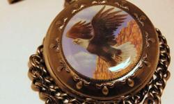 THIS IS A BRAND NEW, UNUSED, UNWORN- AMERICAN BALD EAGLE ETCHED IN MARBLE POCKET WATCH. A DEFINITE COLLECTORS PIECE..............MSRP IS $89...THE MOTIF IS ANTIQUE FINISHED & ETCHED IN MARBLE
YOURS HERE FOR $18 + FREE BATTERY-SHIPPING