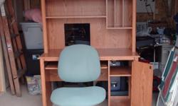 brown computer stand and computer chair green in very good condition $25.00
if interested call 419-496-3434