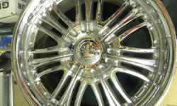 Cruiser Chrome Rims came of a Chevy Malibu.
Bolt Pattern 5X110 mm and 5x115
Size 17x 7.5
GOOD condition :)