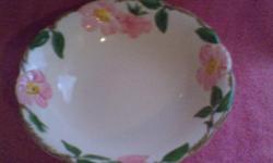 Franciscan Desert Rose 9" serving bowl. Family heirloom. Excellent condition.