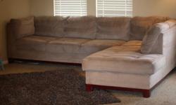 Great Sectional couch! big enough for 6 people! It is only a year old and we are needing to sell it cause it dos not fit in our new living room. Please call me at (719)251-9544 if you are interested!