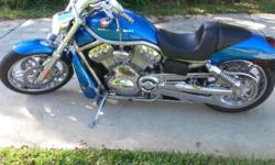 2004 Harley Davidson V-Rod for sale, Blue/Silver with 14,000 Miles. Has lots of crome and custom crome wheels, also comes with a V-Rod wind sheild that has never been used. This bike is in excellant condition. Call 386-761-7221&nbsp; you want be