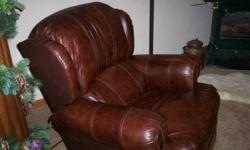 BUTTER SOFT LEATHER RECLINER - EXECUTIVE LEVEL QUALITY - RICH BROWN COLOR - VIRTUALLY NEW
ORIGINALLY COST $1,200.
SELLING FOR $800. CASH ONLY.
COME SEE IT.
NON-SMOKERS. NO PETS. NO PARTIES.
MOVING ASAP.
WILL NOT RESPOND TO SCAMMERS OR PICKERS - JUST DON'T