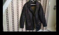 Very heavy men's jacket, large. Paid $450.00 selling for $200.00