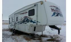 MUST SELL!
2004 30' MONTANA 5TH WHEEL CAMPER.&nbsp; HAS THE ARTIC PACKAGE AND 3 SLIDES.&nbsp; EXCELLENT CONDITION.
PLEASE CALL 406-261-4898