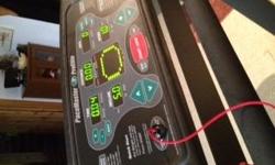 Has 3 different program variables, Heart, personal programming,and Interval program. Soft to hard running treat, rubber mat included.&nbsp; 15 levels of incline and 12 miles per hour settings.
--