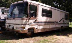 LONG WHEEL BASE,SELF LEVELING JACKS, ELEC LEATHER SEATS, 460 FORD WITH BANKS POWER SYSTEM, 6500 WATT GENERATOR, 2 ROOF AIRS, PROPANE HEAT, KING BED, PLUS FULL SIZE UP FRONT, BATH WITH SEPARATE SHOWER, LARGE TWO DOOR REFRIDGERATOR WITH FREEZER, GAS COOK