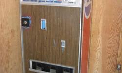 5 selection pop machine for sale, $75, lock does not work, it closes with a bolt, works, coins just drop thru to coin return- priced low for someone to fix.
Contact Nicole @ 612-245-6683.
?Location: Little Canada