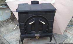 &nbsp;
3 Years Old Federal Airtight Combustor Stove , Excellent Condition, Burned Very Little , Got New Stove so No longer need this.....Glass in Doors to see the fire, Brass Handles on Doors, Brass Air adjusters , Side Door Load or Front Doors to load