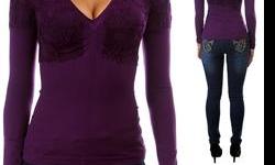 http://lamodema.com
Women's Clothing Store | La Mode
&nbsp;
Fitted Long Sleeve Nylon Top With Textured V-Neck Bust
Size S,M,L